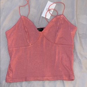 BNWT super cute crop top